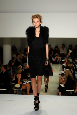 Illustration for article titled Goth Fairy Princesses Take The Runway At Vera Wang